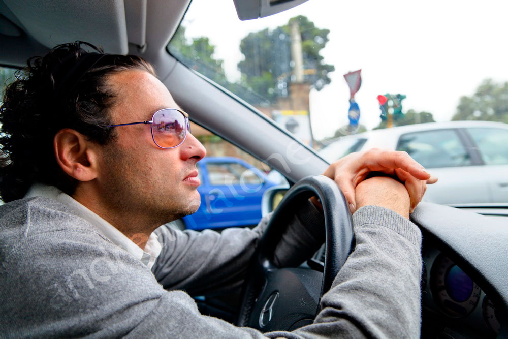 Car driver Rome hire a rental car with chauffeur