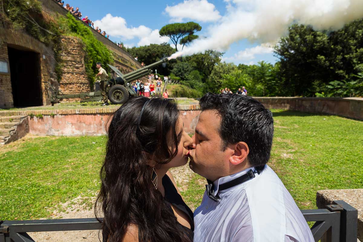 Kissing underneath the canon fire over the city from the Janiculum