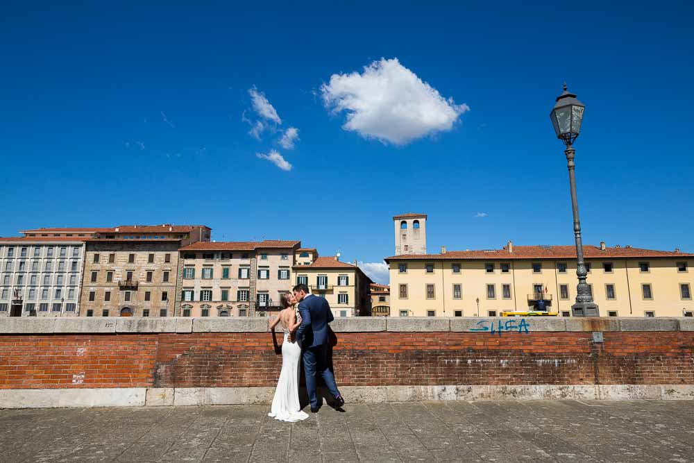 Just married couple during their photography session in Pisa. Pisa Destination Wedding Photography service