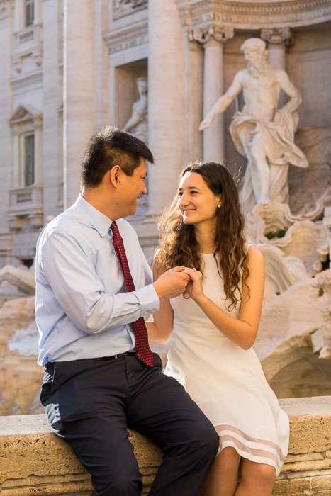 1-couple-portrait-trevi Couple portrait photo session at the Trevi fountain