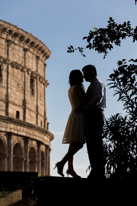 2-colosseum-pose Posed image in front of the Roman Colosseum in silhouette