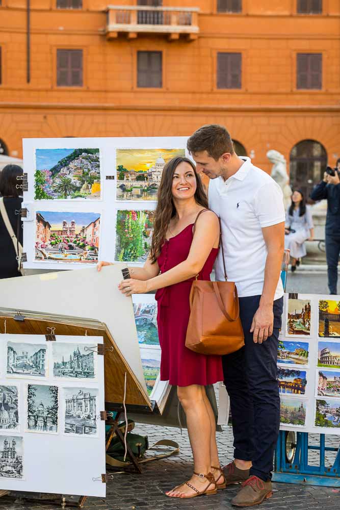 Browsing through street paintings