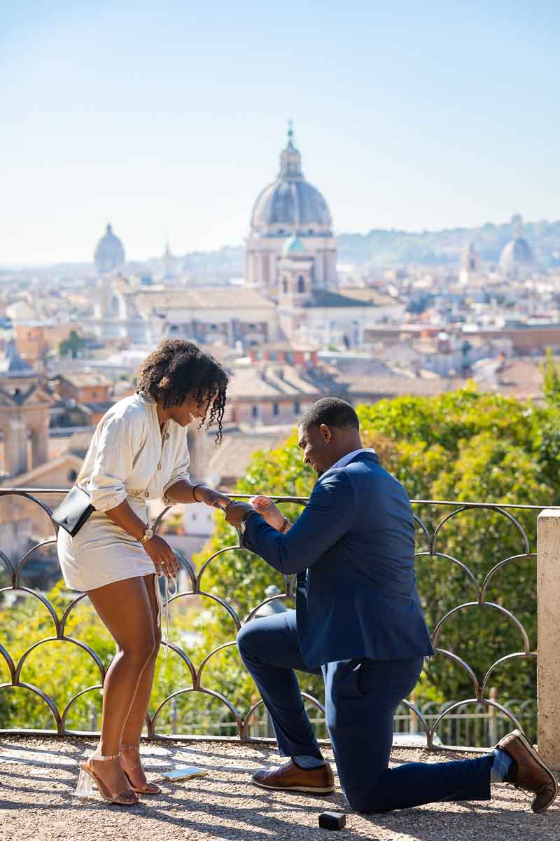 004-pincio-proposal-sequence Putting on the engagement ring