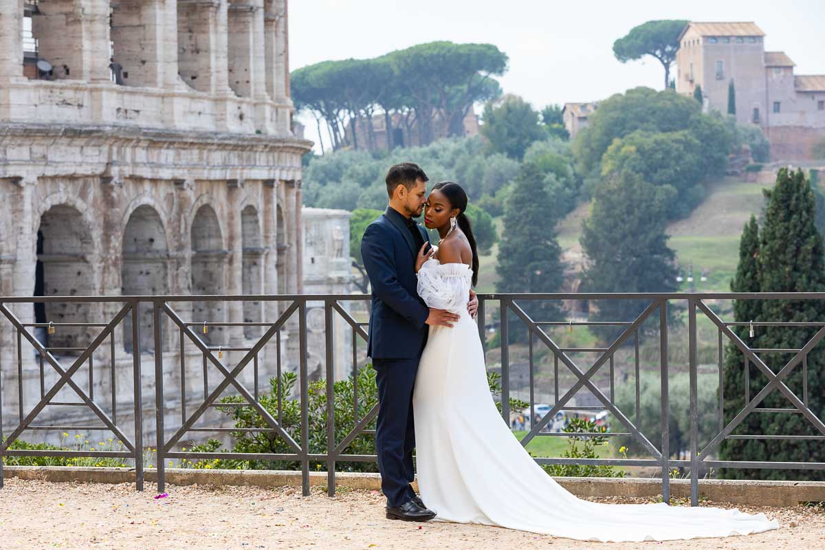 Portrait newlyweds photos picture taking Colosseum