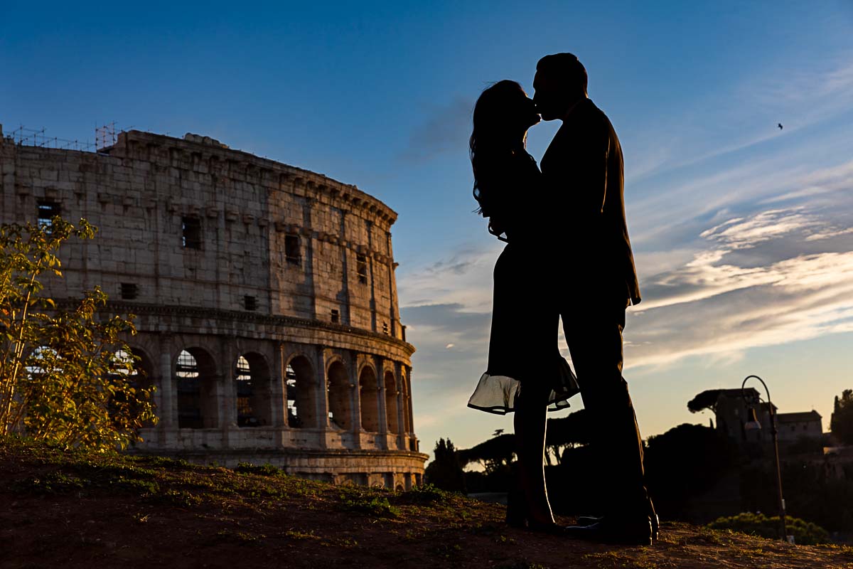 Silhouette couple photography. Roman Colosseum. Rome Engagement Photo Shoot