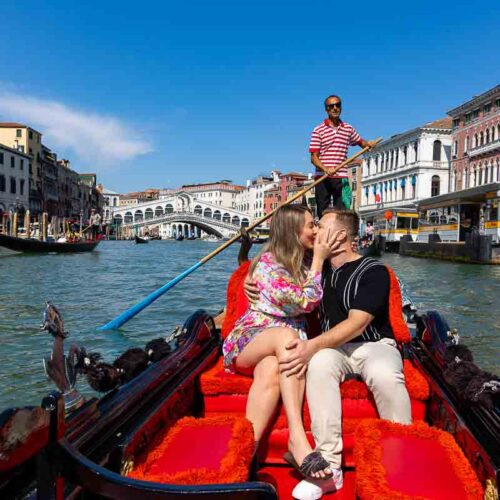 Wide angle photographic view of the Rialto bridge immortalized in photography by a professional photographer