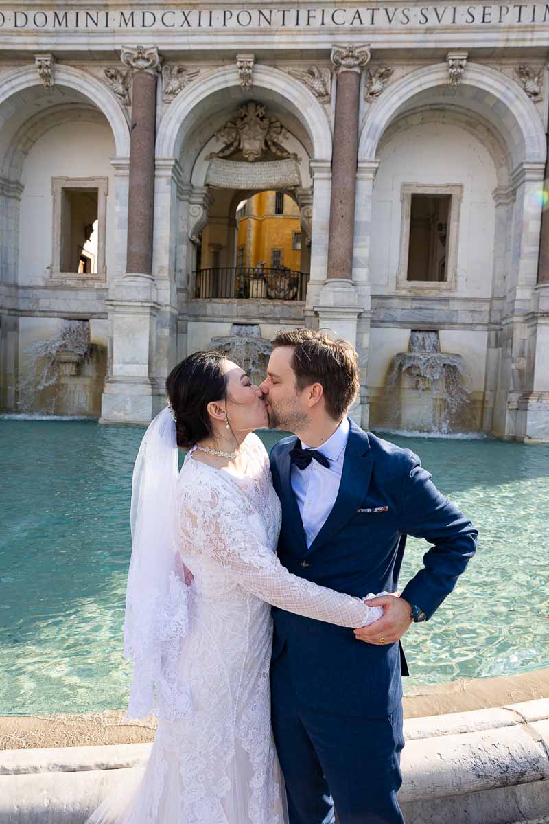 Bride with groom photography session Fontanone water fountain