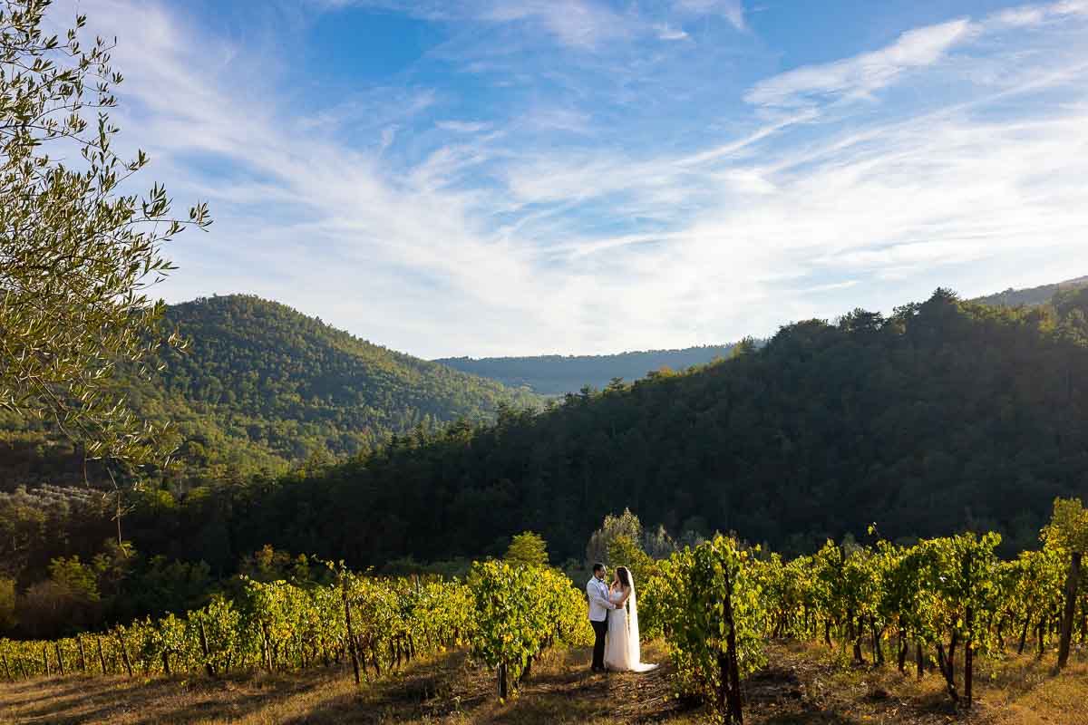 Bride and groom photographed Tuscany countryside. Artistic photography. Tuscan Wed Photos