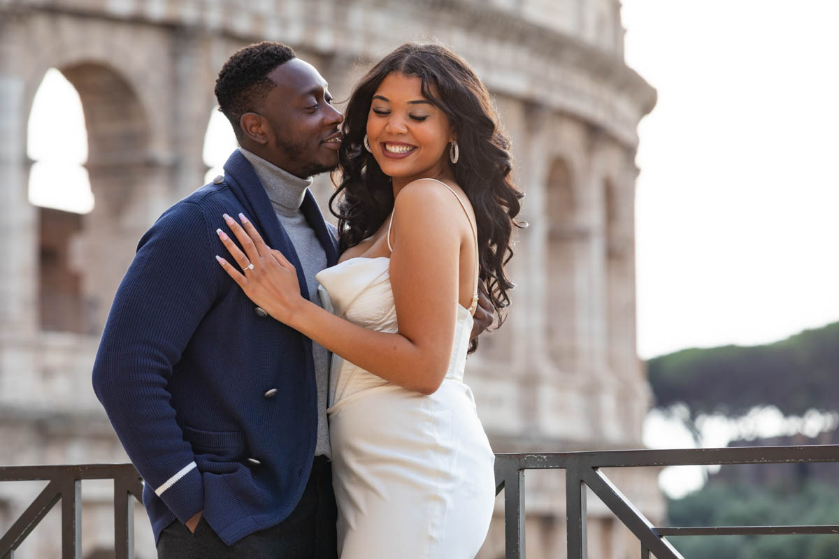 Colosseum couple photography most iconic landmark