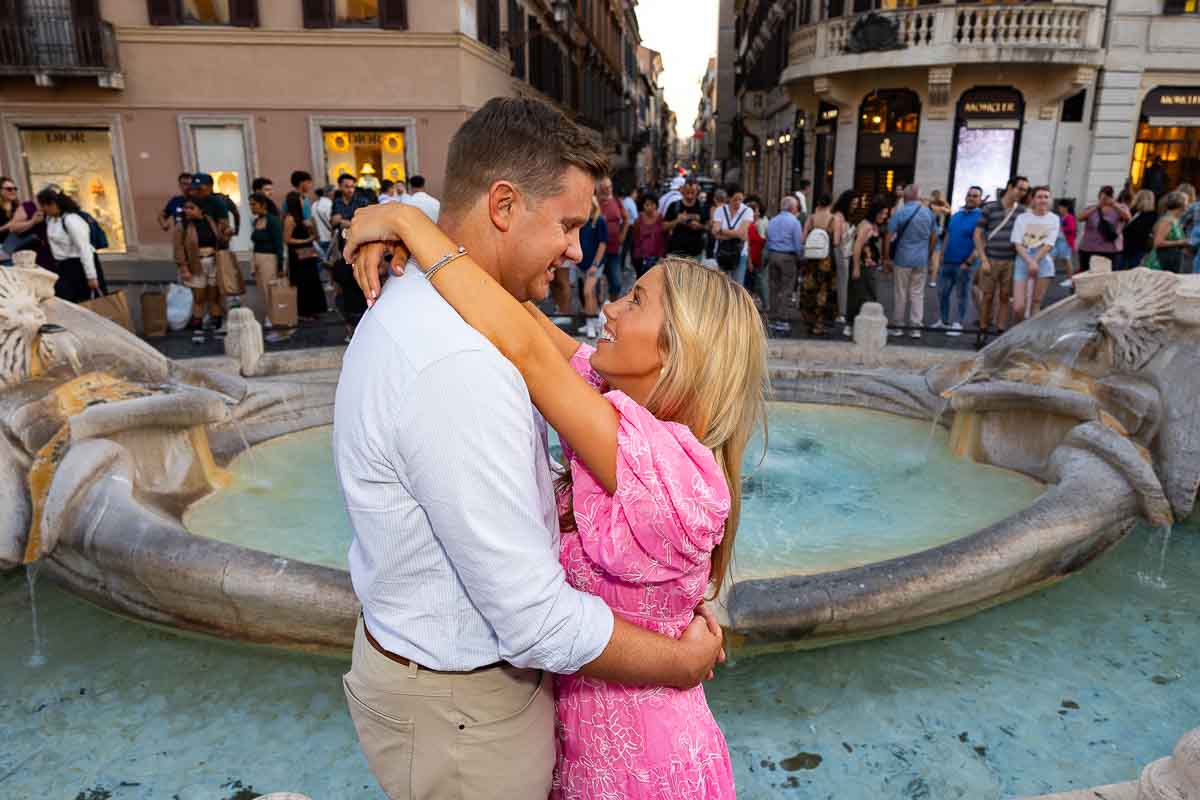 Barcaccia water fountain couple photography