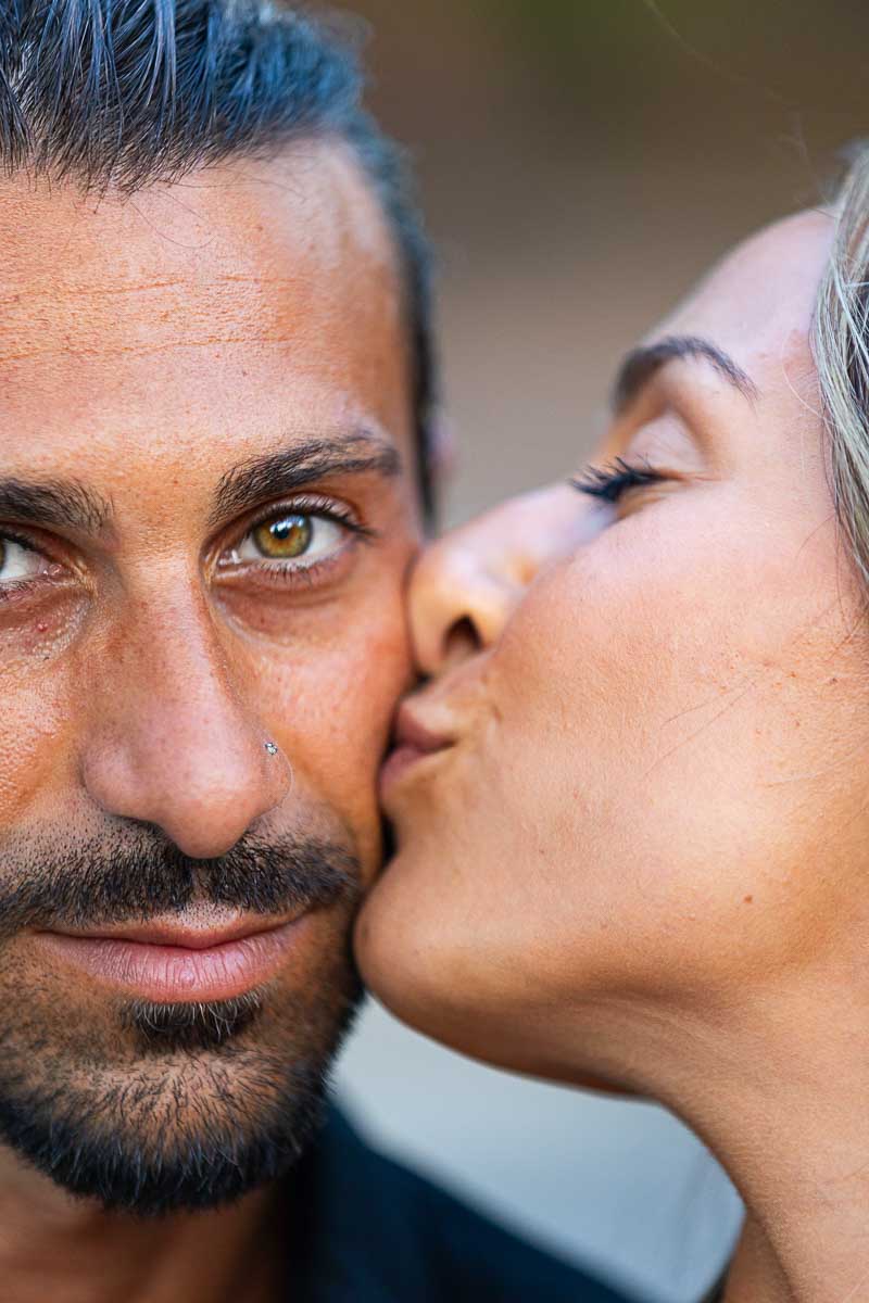 Couple kiss