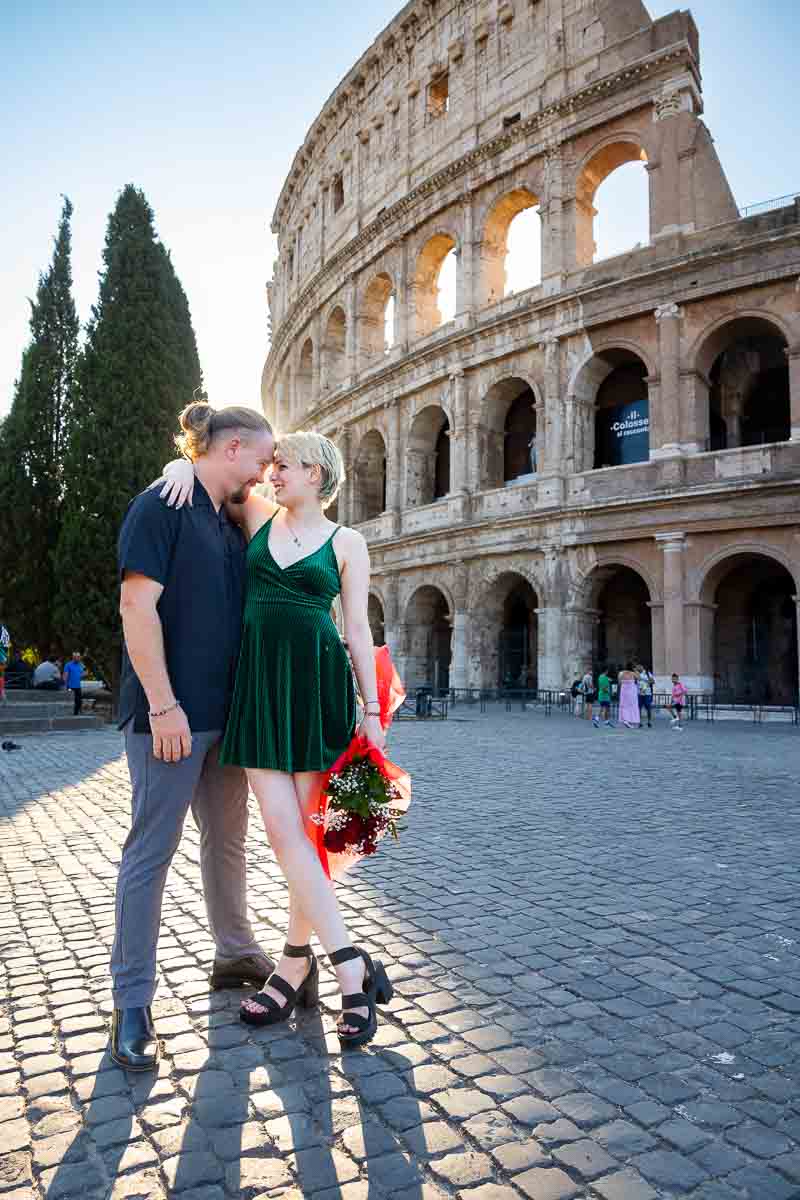surprise proposal in Rome at the Colosseum