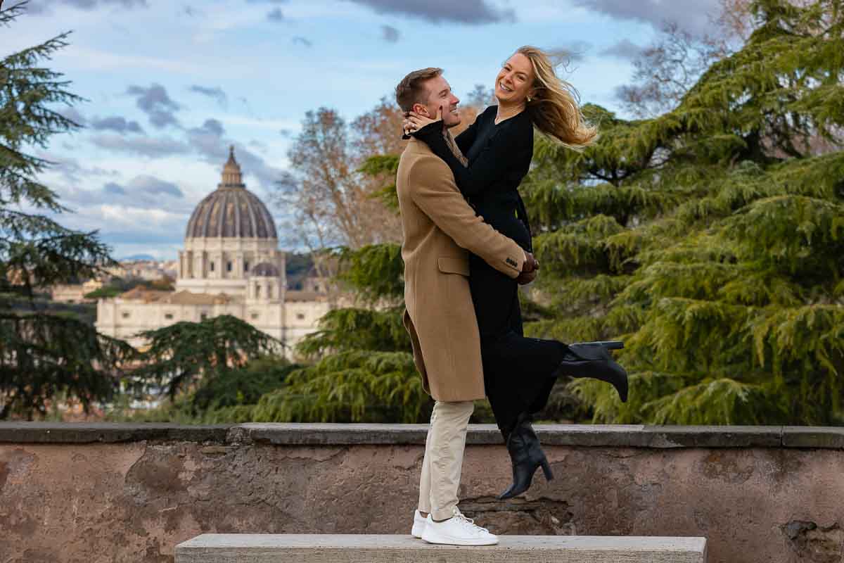 Pick me up picture with Saint Peter's dome in the back view