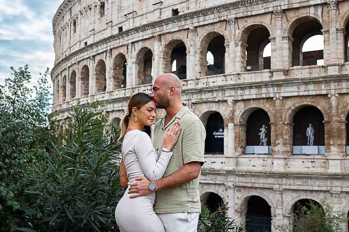 Roman Colosseum photoshoot. Photography session in the Eternal city
