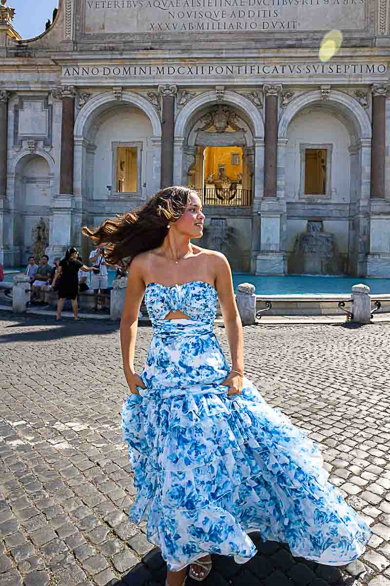 Crossing the streets with the Fontanone water fountain in the backdrop